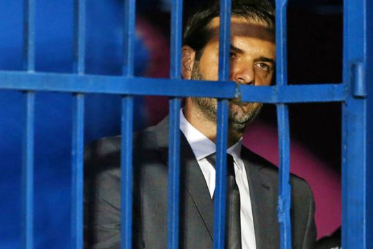 Γι’ αυτό… πέφτει ο διακόπτης