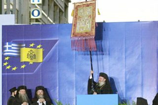 «Πίσω ολοταχώς», όπως έλεγε ο Χριστόδουλος