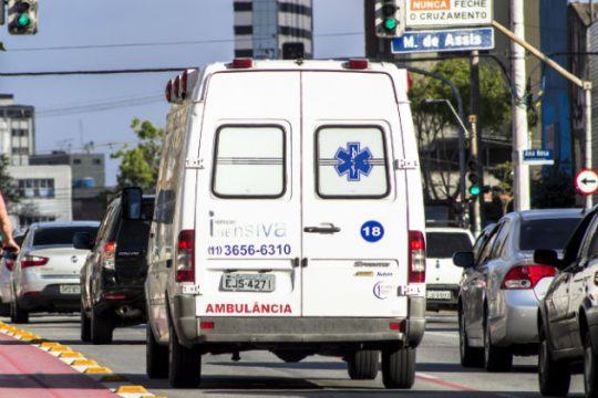 Πολύνεκρη σύγκρουση λεωφορείου με φορτηγό στη Βραζιλία