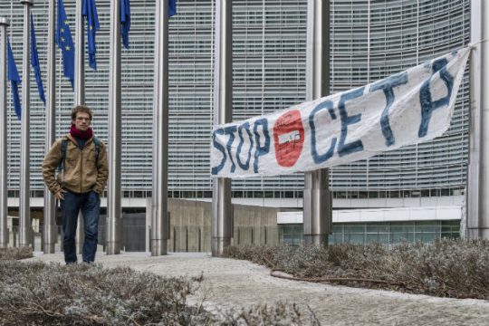 Το Βέλγιο υπέγραψε τη CETA, σειρά έχει η Ε.Ε.