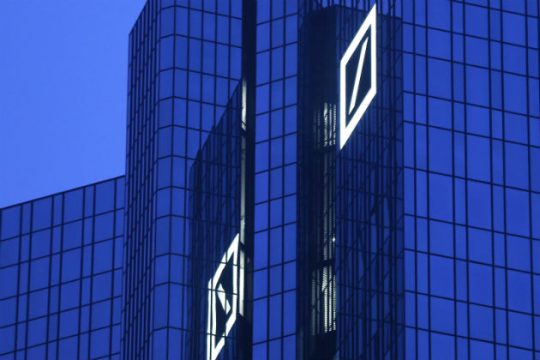 Μεγάλες επιχειρήσεις έτοιμες να στηρίξουν την Deutsche
