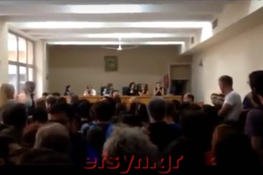 Αλληλέγγυοι ματαίωσαν πλειστηριασμούς στη Θεσσαλονίκη [Βίντεο]