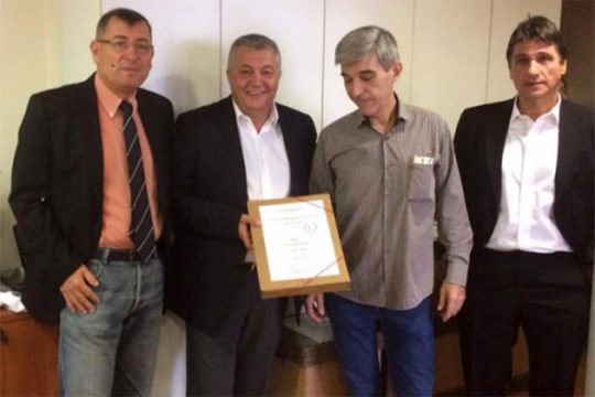 Μία και μόνη προσφορά για το αεροδρόμιο στο Καστέλι
