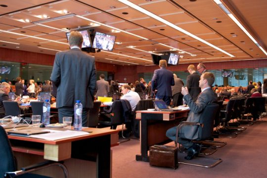 Το EWG ανοίγει το δρόμο για την εκταμίευση της δόσης