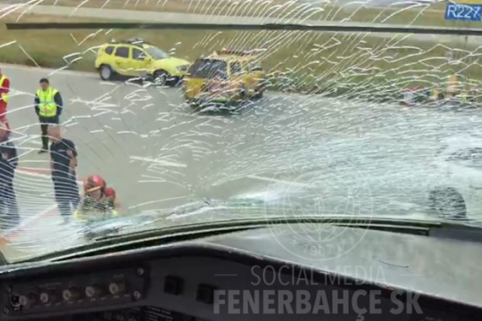 Αναγκαστική προσγείωση για το αεροπλάνο της Φενερμπαχτσέ