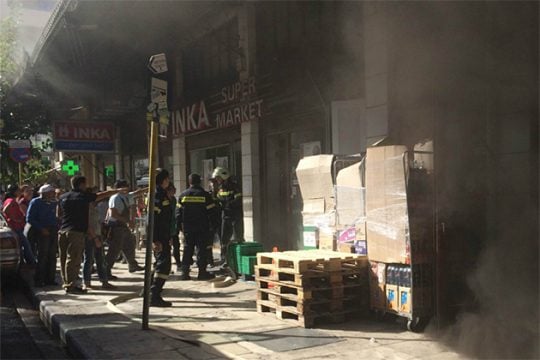 Φωτιά σε σουπερμάρκετ στα Χανιά