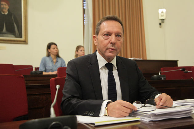 «Μην ξύνετε πληγές»…