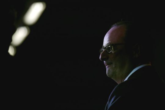 Μαύρες μέρες για τον Φρανσουά Ολάντ