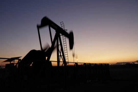 Ανοδικά κινούνται οι τιμές του πετρελαίου