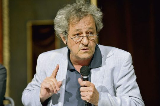 «Αναγκαίο το θράσος της ανυπακοής για να βγούμε από τη λιτότητα»