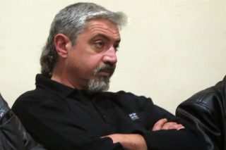 Μένει (τουλάχιστον) ένας στη φυλακή
