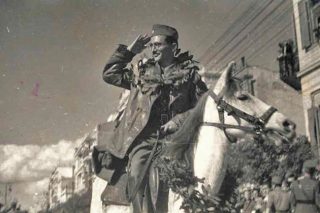 Τραβήχτηκε η μαύρη κουρτίνα της λήθης