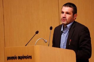 «Δεν μπορεί ένα θύμα βίας από αστυνομικό να μην έχει πρόσβαση στα στοιχεία του»