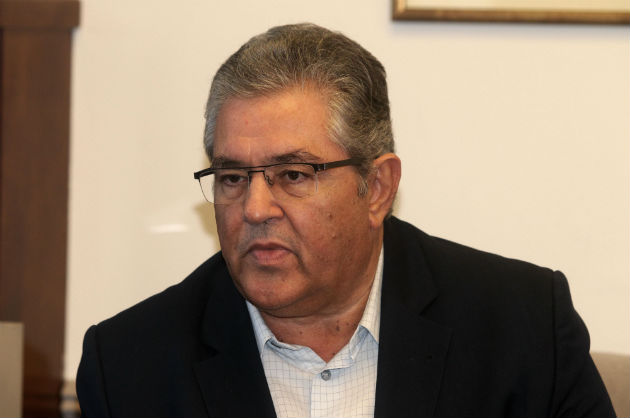 «Χρησιμοποιούν τη διαπλοκή για να κρύψουν τα προβλήματα»