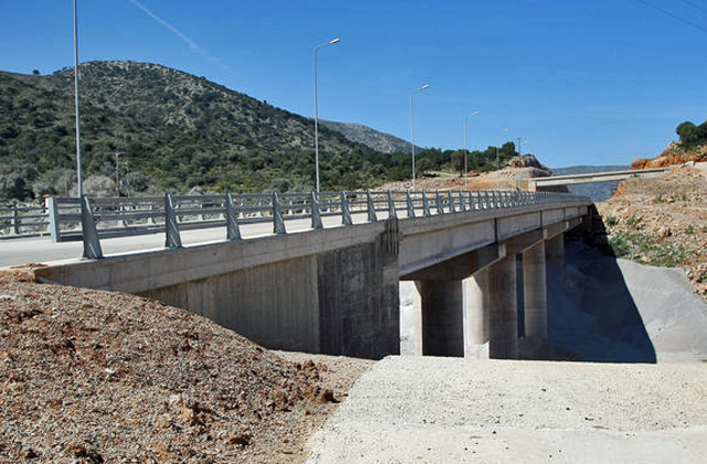 Εκτελούνται έργα σε όλη την Κρήτη