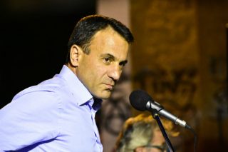 Από τη μια αυταπάτη στη μεγαλύτερη