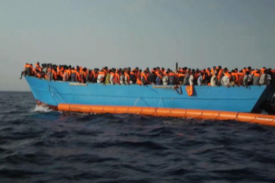 Νεκροί 25 μετανάστες ανοιχτά της Λιβύης