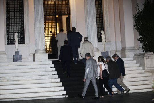 «Δεν πρέπει να κάνουμε πίσω»