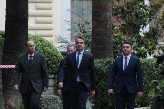 Κόντρα σε όλα τα μέτωπα