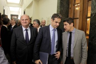 Η Ν.Δ… χειροκροτεί τον Δημ. Κοντομηνά
