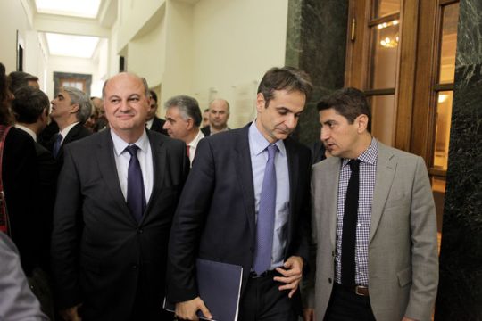 Η Ν.Δ… χειροκροτεί τον Δημ. Κοντομηνά