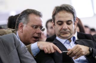 Εγώ παρεμβαίνω; Εσύ παρεμβαίνεις