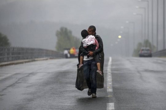 Καρέ καρέ το δράμα των προσφύγων