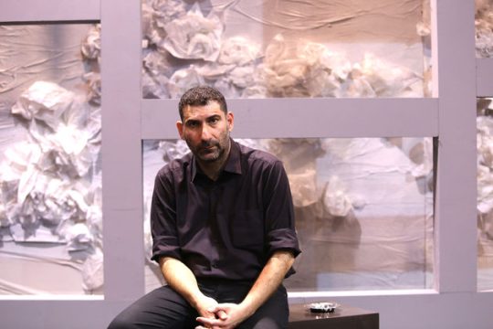 «Οι πολιτικοί είναι πιο βρόμικοι από τον υπόκοσμο»