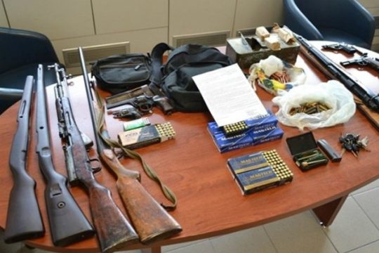 Ολόκληρο οπλοστάσιο κατέσχεσε η ΕΛΑΣ στα Σφακιά