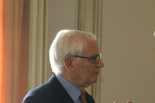 Ένας νομικός με αμφιλεγόμενο παρελθόν
