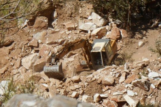 Σιγή ιχθύος και τρομοκρατία για τους λαθρολατόμους της Πεντέλης