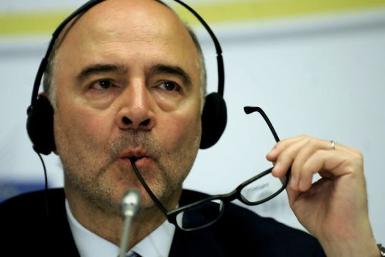Χτυπήστε την πόρτα του Σόιμπλε