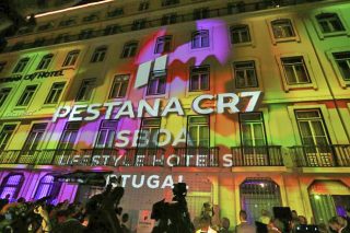 Μεγάλα «καράβια», μεγάλες… φουρτούνες