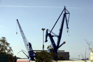 Προσωρινή λύση για τα ναυπηγεία Σκαραμαγκά