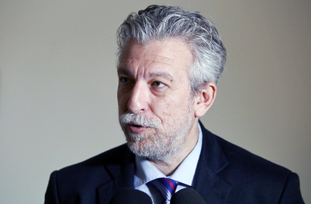 Μήνυμα στήριξης στην πολιτική Κοντονή
