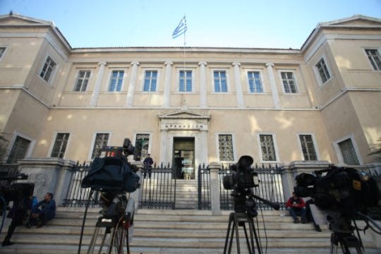 Νομική συζήτηση επί τρεισήμισι ώρες