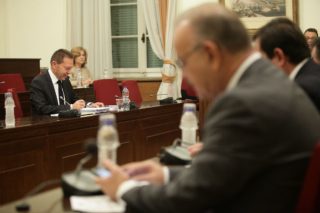 Ανεπίτρεπτο οφσάιντ Στουρνάρα