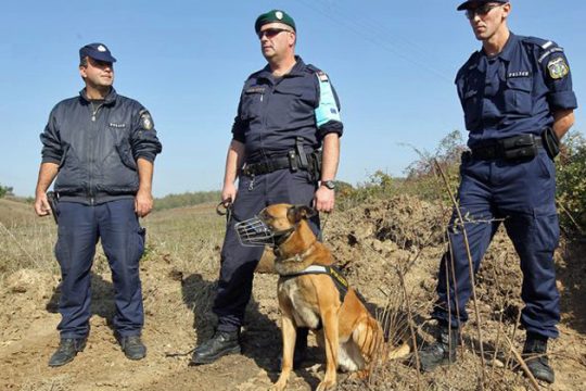 Ποιοι παίζουν με την προσφυγική ροή στον Εβρο;
