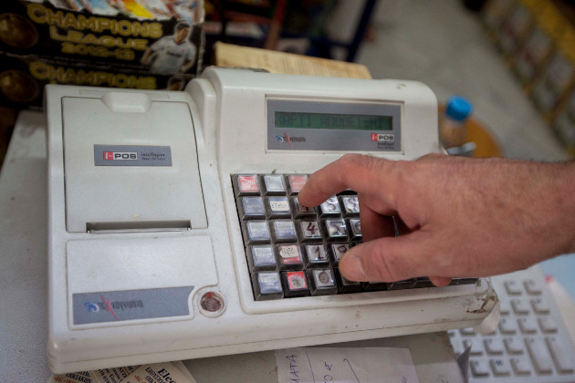 Η πάταξη της φοροδιαφυγής στην Ελλάδα απασχολεί το γερμανικό Τύπο