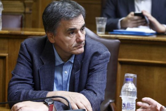 «Καθαρό διάδρομο» για το χρέος ζήτησε ο Ευκλ. Τσακαλώτος