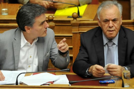 Επί τάπητος η δεύτερη αξιολόγηση – αισιοδοξία για το χρέος