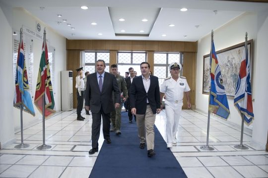 Δηλώσεις για τις Ενοπλες Δυνάμεις