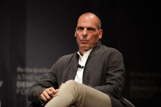 «Παραδίδω τον Στουρνάρα στην κρίση του λαού»