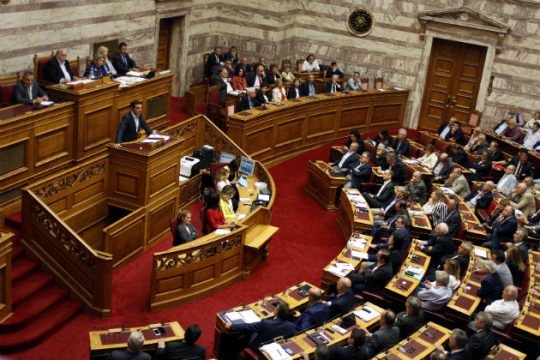 Live η μετωπική σύγκρουση για τη διαπλοκή