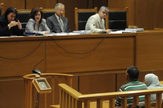 Μαρτυρία-φωτιά καίει τους χρυσαυγίτες