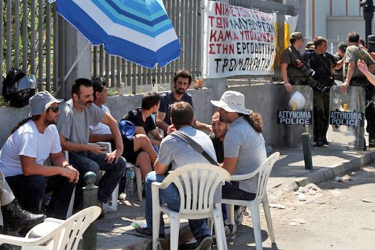 Ελεύθεροι οι απεργοί χαλυβουργοί