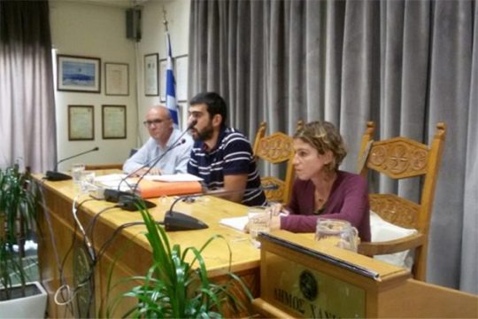 Παραίτηση με αιχμές για την κοινωνική πολιτική του Δήμου Χανίων