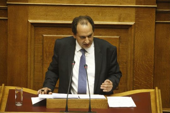 Με νέο νόμο οι διαγωνισμοί για έργα