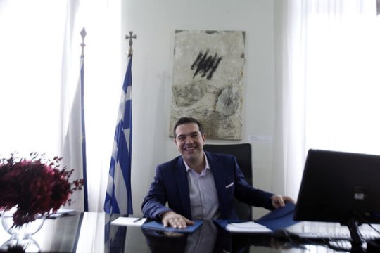 «Οχι άλλα εγκαίνια και αγιασμοί, ώρα για έργα»