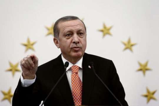 Με δημοψήφισμα «εκβιάζει» την Ε.Ε. ο Ταγίπ Ερντογάν
